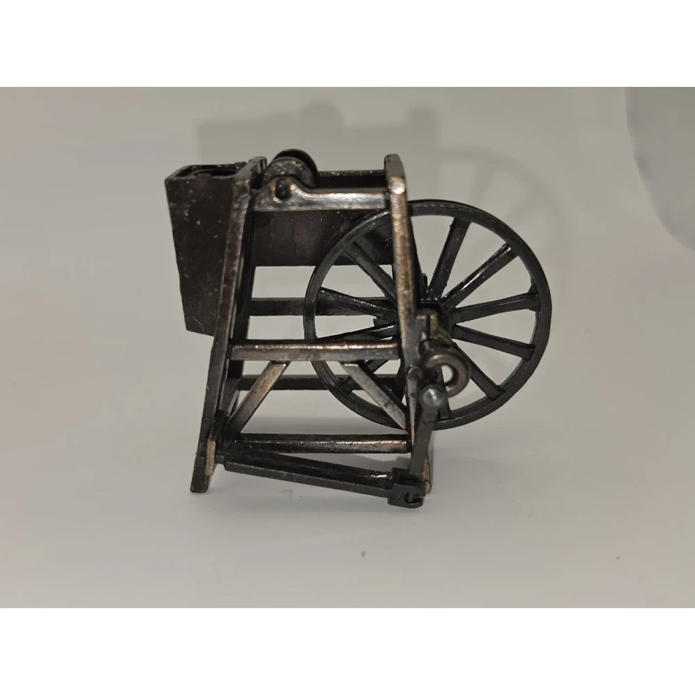 Vintage Hong Kong Die Cast metal Pencil Sharpener‎ Spinning Wheel
